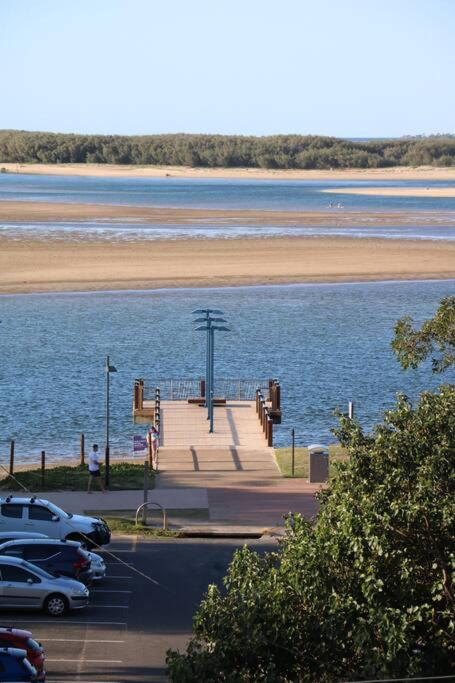 Family Friendly 3 Bedroom - River Views - Short Walk To The Beach - Tourism TAS 4