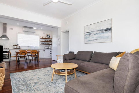 Fairbairn Beach House - Tourism TAS 2