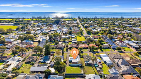 Fairbairn Beach House - Tourism TAS 1