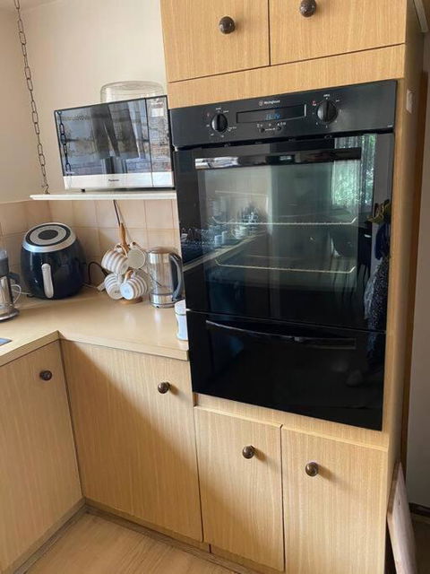 Family Home- Close To Knox City & Dandenong Ranges - Hobart Tourism 1