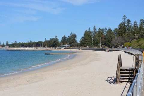 Family Stay With Idyllic Sun-drenched Courtyard - Tourism TAS 4