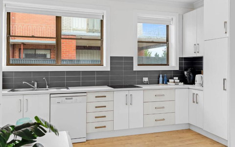 Family Tides 12 Cudmore Rd McCracken - No Linen Included - Tourism TAS 1