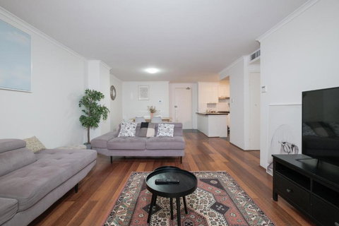 Fantastic 3BR Apt With Parking & Darling Harbour - 10 Mins Walk - Tourism TAS 2
