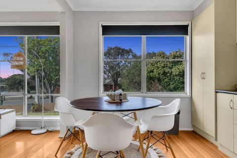 Fantastic 3BR Near North Shore Beach - Hobart Tourism 2