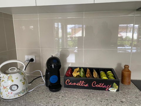 Farm Stay At Camellia Cottage Pet Friendly - Hobart Tourism 4