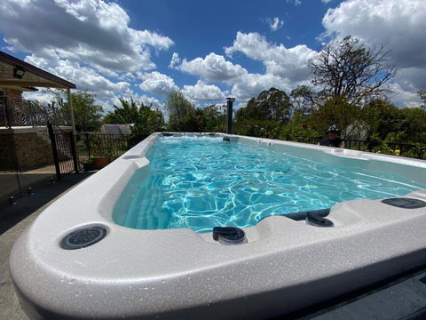 Farm Stay At Camellia Cottage Pet Friendly - Hobart Tourism 3