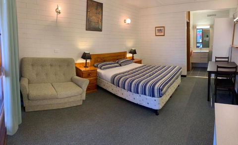 Finley Motel - Hobart Tourism 0
