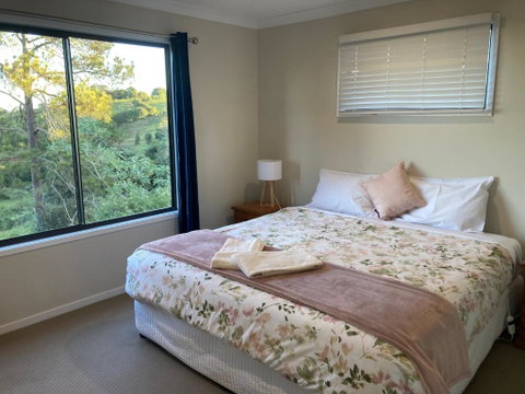 Flame Tree Chalet - Tourism TAS 1