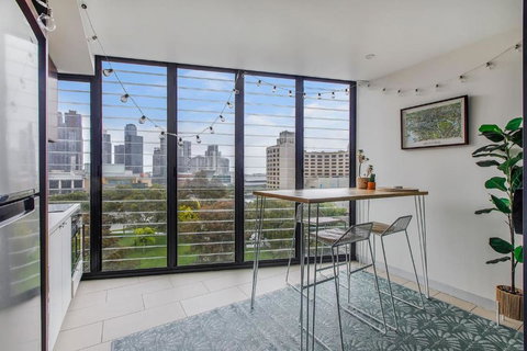 Flinders Keepers - Chic Cityscape Kaleidoscope - Tourism TAS 0