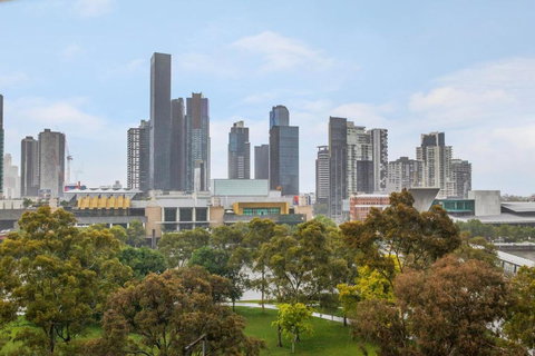 Flinders Keepers - Chic Cityscape Kaleidoscope - Tourism TAS 4