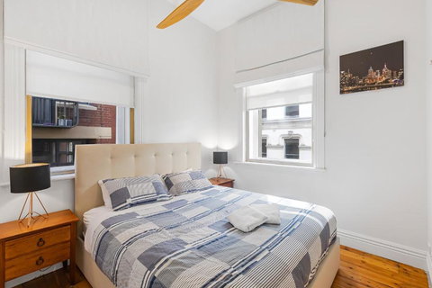 Flinders Lane Apartments - Tourism TAS 2