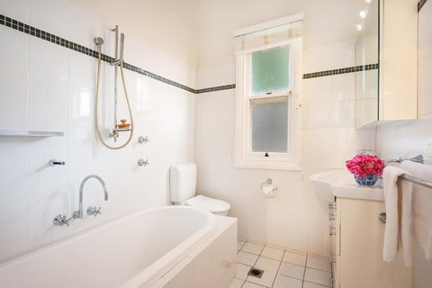 Flora Cottage - Tourism TAS 3