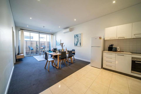 Floral On Frew Adelaide - Tourism TAS 1