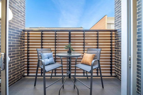 Floral On Frew Adelaide - Tourism TAS 2