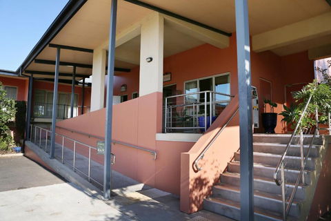 Forbes Victoria Inn - Hobart Tourism 0
