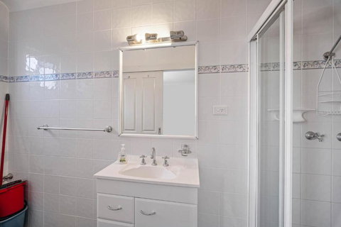 Forster Lodge 16 - Tourism TAS 3