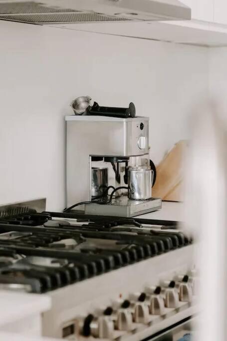 Four Quarters - A Home Away From Home - Tourism TAS 2