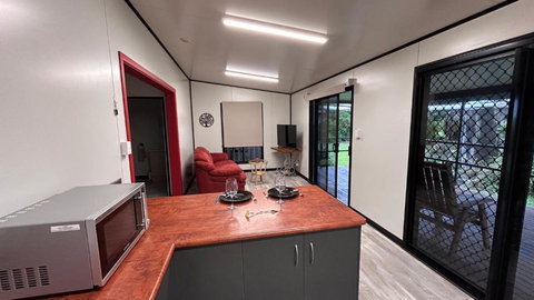 Feng Shui Sugarcane Cabin - Tourism TAS 4