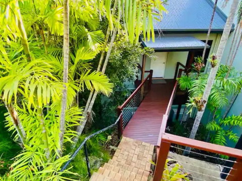 Family Island Dream Escape At Compass Point 10 Hamilton Island, 3BR Villa With Buggy - Tourism TAS 2