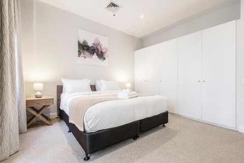 Fabulous Collins Street Luxury 2 BR Apartment - Hobart Tourism 3