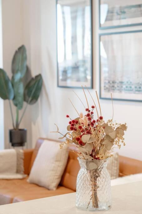 FV Peppers 2BR 2BA W Parking, Shared Spa, Gym, Pool - Tourism TAS 2
