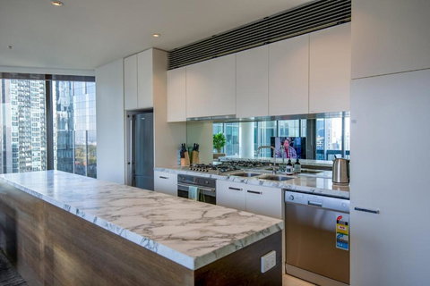 Freshwater 20th Flr Apt Amazing City River Views - Tourism TAS 1