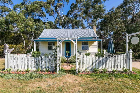 Freshwater Creek Cottages & Farm Stay - Tourism TAS 4
