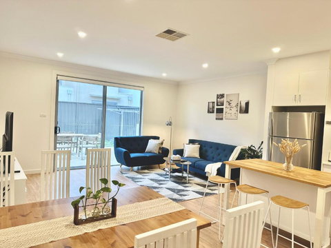 Fully Equipped 3BR-Townhouse - Tourism TAS 0