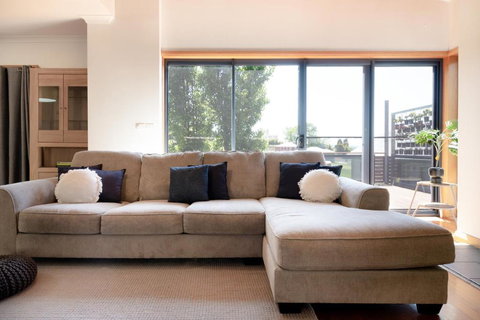 Fun For The Whole Family - Tourism TAS 2