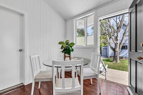 Gabba Central 2 Separate Homes 1 Block 6 Bdrms - Hobart Tourism 4