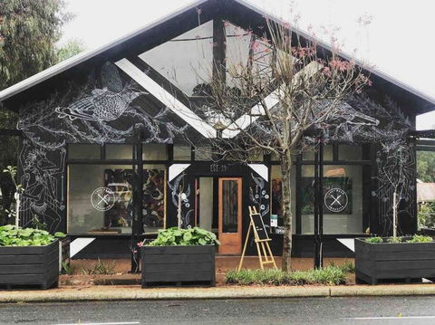 Gallery House Dwellingup - Hobart Tourism 1