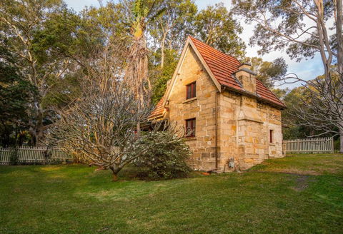 Gardeners Cottage - Hobart Tourism 3