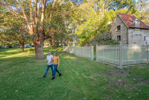 Gardeners Cottage - Hobart Tourism 0
