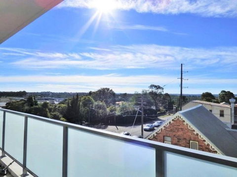 GLAD1 - Monash Rd - Gladesville - Tourism TAS 4