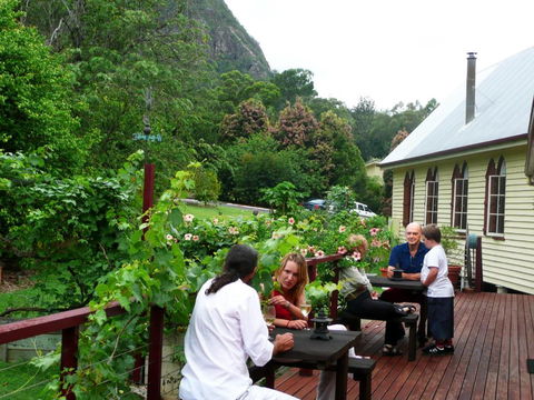 Glass House Mountains Ecolodge - Hobart Tourism 3