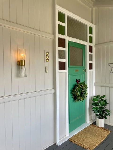 Gorgeous Arthouse Queenslander In Ipswich - Hobart Tourism 4