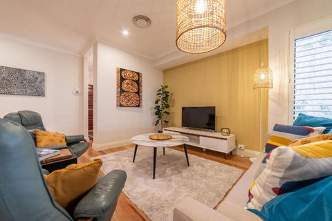 Greenmount Getaway - Hobart Tourism 1