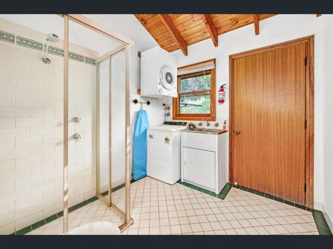 Grandview Lodge - Hobart Tourism 1