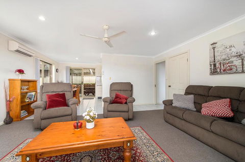 H1211 Mission Terrace Lakewood Heights Estate - Tourism TAS 2