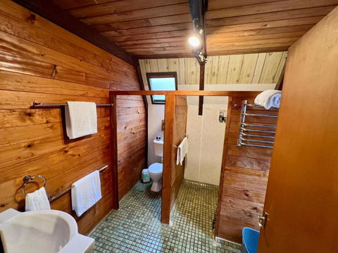 Hakea At Porongurup Chalets - Hobart Tourism 3