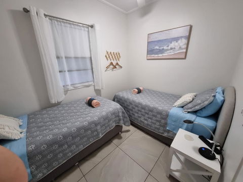 GUESTHOUSE On REGENT Bed & Breakfast - Hobart Tourism 1