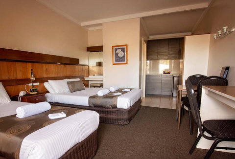 Hi Way Eight Motor Inn - Tourism TAS 2