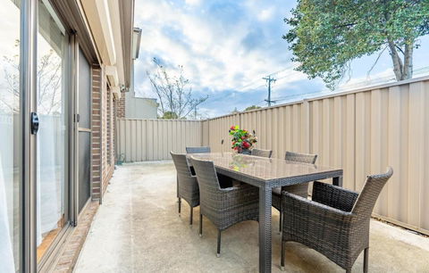 Hidden Gem - 3 Bedroom Townhouse In Heidelberg West - Hobart Tourism 1