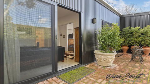 Hideaway Nook By Wine Coast Holiday Rentals - Tourism TAS 2