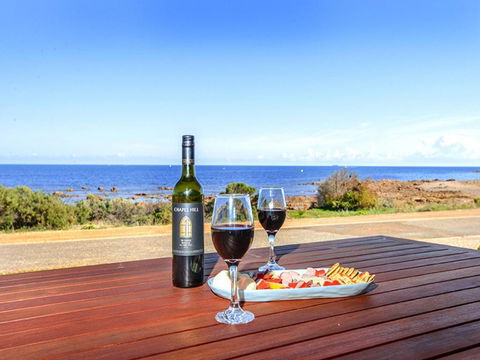 High Tide - Beachfront Pet-friendly - Tourism TAS 3