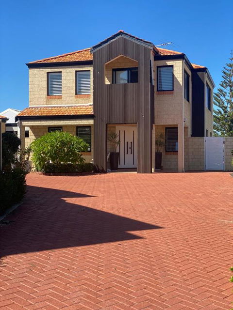 Hillarys Sea-View Panoramic Living - Hobart Tourism 0