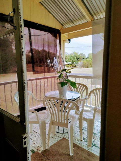 Home At The Beach In Ingham - Hobart Tourism 0