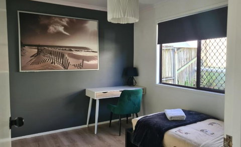 Holiday Home With Fantastic Location - Tourism TAS 2