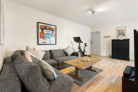 Homely-bright, Air Con, Car Spc - Tourism TAS 3