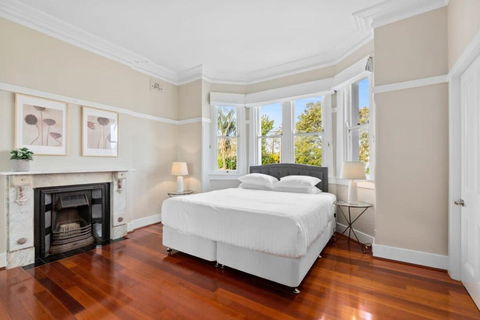 Huge Harbour View Apartment In Historic Home - Hobart Tourism 2